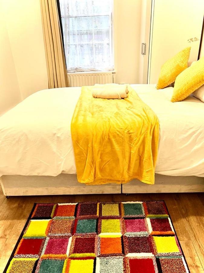 Shadwell Holiday Rooms Londen Buitenkant foto