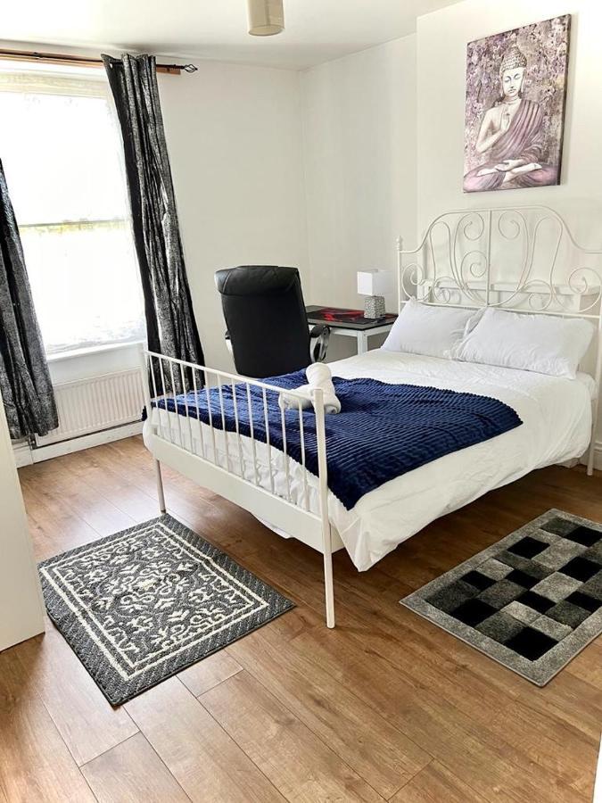 Shadwell Holiday Rooms Londen Buitenkant foto