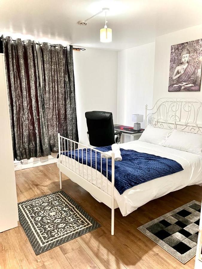 Shadwell Holiday Rooms Londen Buitenkant foto